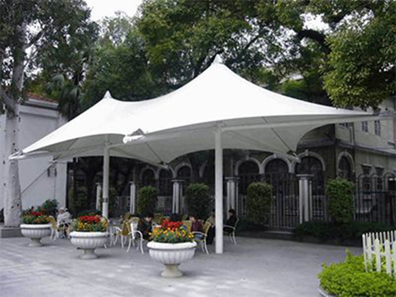 膜結(jié)構(gòu)遮陽棚